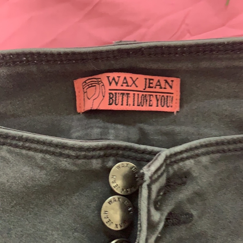 Jeans - Picture 2 of 4